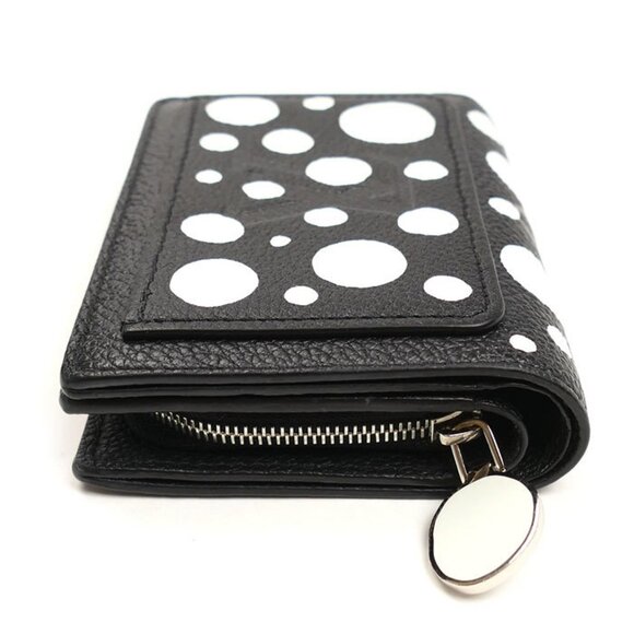 LOUIS VUITTON Black Monogram Wallet - Picture 3 of 8